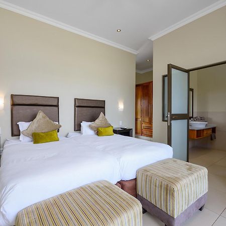 Monomotapa Village @ Legend Golf And Safari Resort Golders Green Eksteriør billede