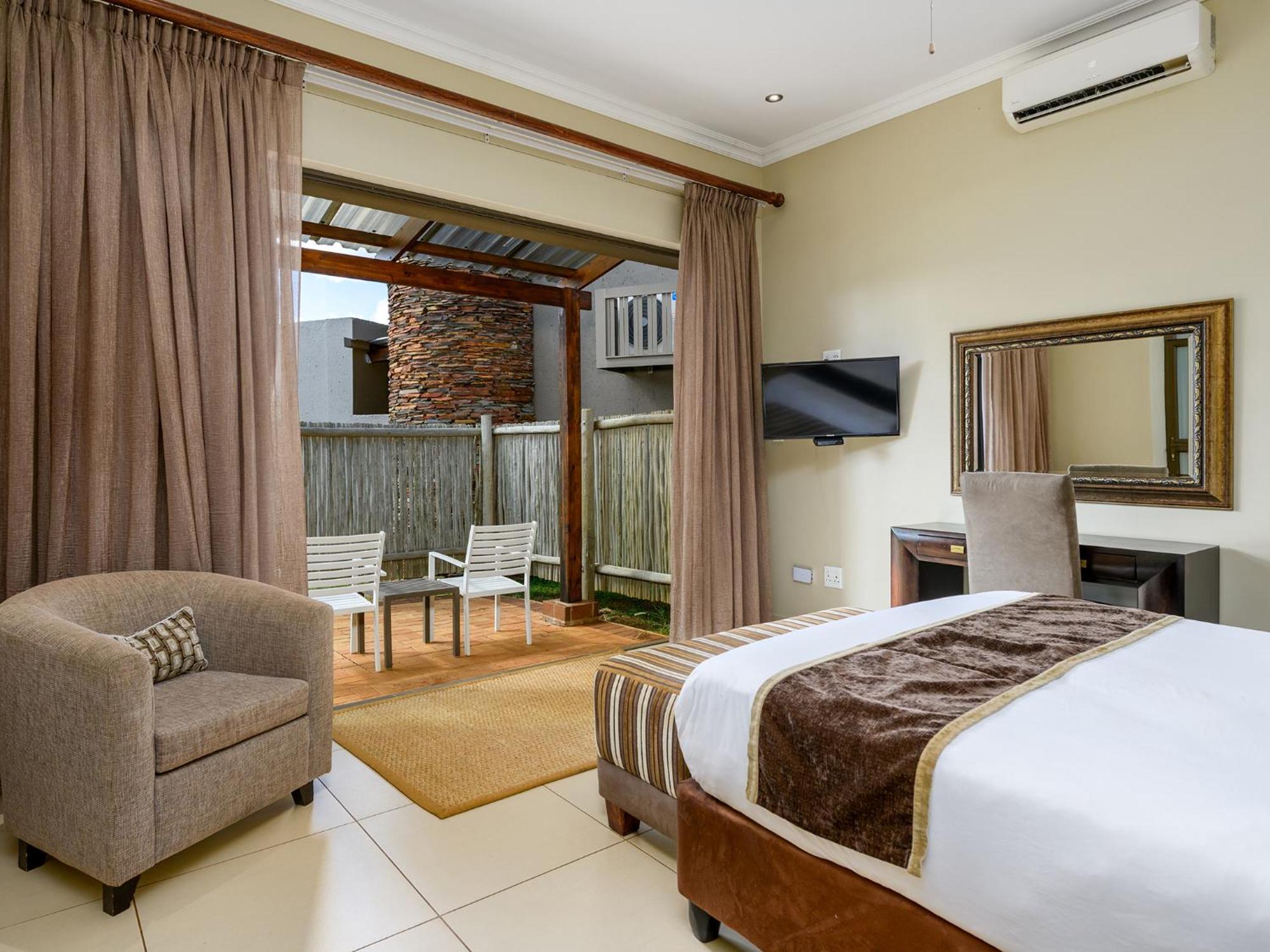 Monomotapa Village @ Legend Golf And Safari Resort Golders Green Eksteriør billede